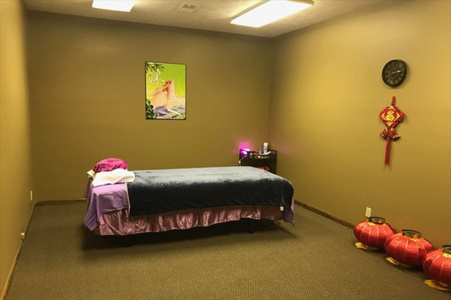 Table Shower Asian Massage in Omaha, NE